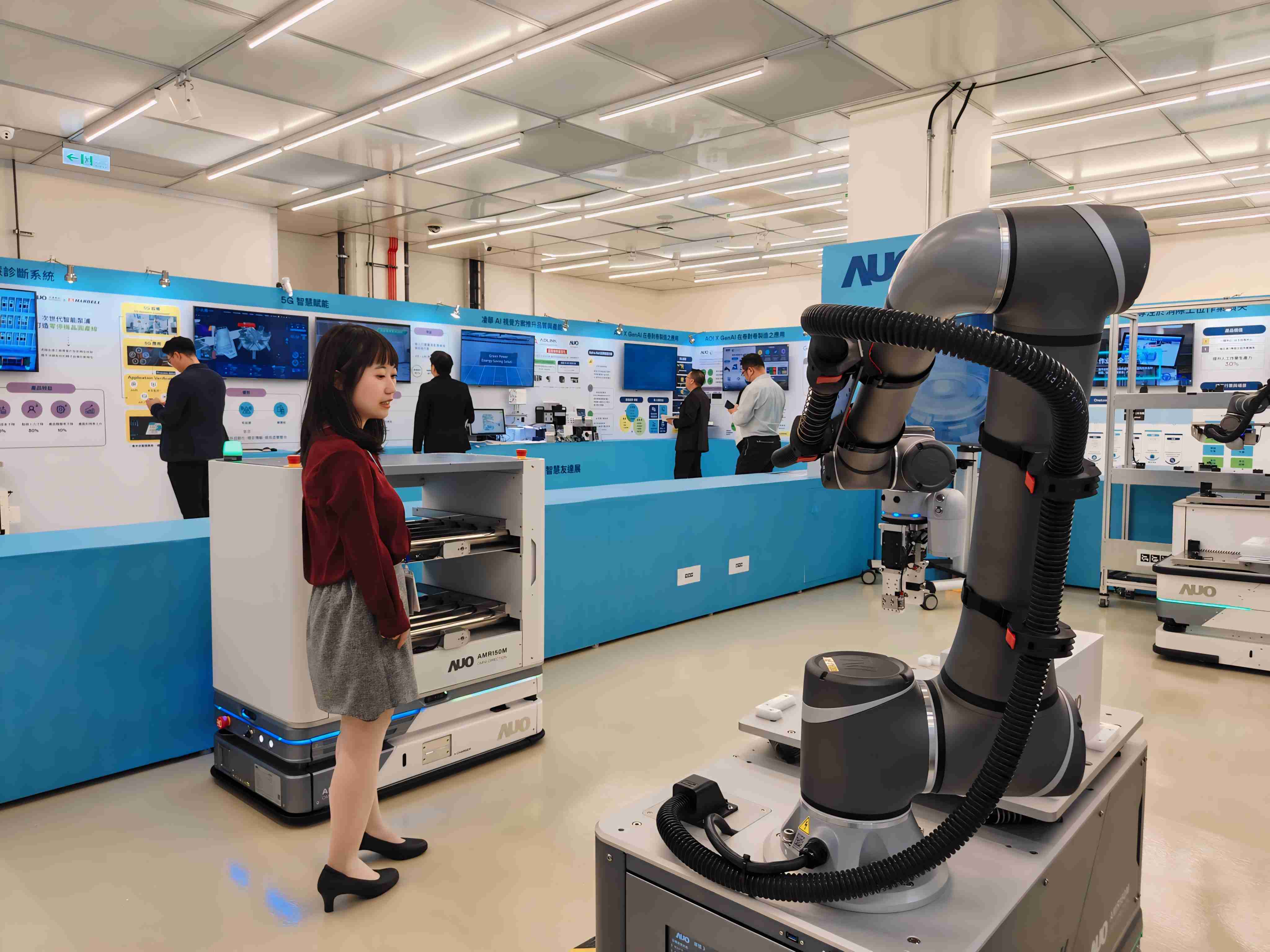 2024智能蓝狮在线展邀集生态圈伙伴共同参展，，从数字应用、、净零减碳到能源发展，，，创造全方位永续商机，，携手生态圈伙伴迈向永续未来